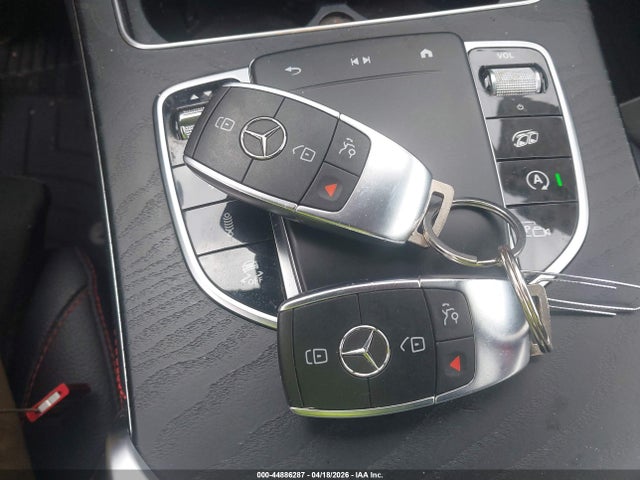 44886287 :رقم المزاد ، W1N0G6EB2MF868439 vin ، 2021 Mercedes-benz Amg Glc 43 4matic مزاد بيع