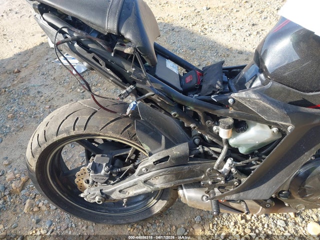 ML5EXEP12RDAC6434 Kawasaki Ex650 P