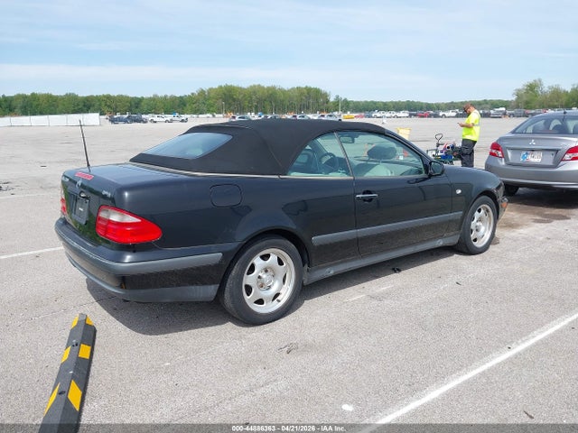 44886363 :رقم المزاد ، WDBLK65G3XT010982 vin ، 1999 Mercedes-benz Clk 320 مزاد بيع