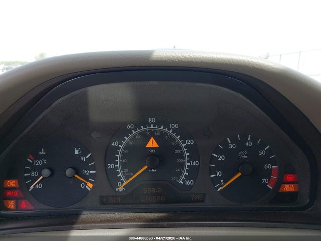 44886363 :رقم المزاد ، WDBLK65G3XT010982 vin ، 1999 Mercedes-benz Clk 320 مزاد بيع