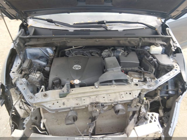 44886374 :رقم المزاد ، 5TDBZRFH3JS907369 vin ، 2018 Toyota Highlander Le مزاد بيع