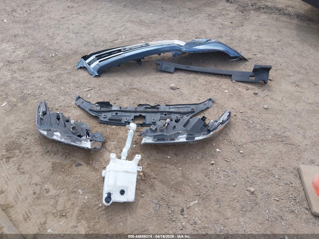 44886374 :رقم المزاد ، 5TDBZRFH3JS907369 vin ، 2018 Toyota Highlander Le مزاد بيع