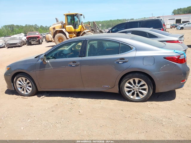 44886423 :رقم المزاد ، JTHBW1GG4D2001032 vin ، 2013 Lexus Es 300h مزاد بيع