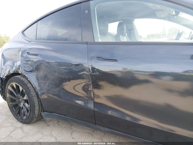 44886424 :رقم المزاد ، 7SAYGDED1RF090164 vin ، 2024 Tesla Model Y Long Range Single Motor Rear-wheel Drive/rwd مزاد بيع