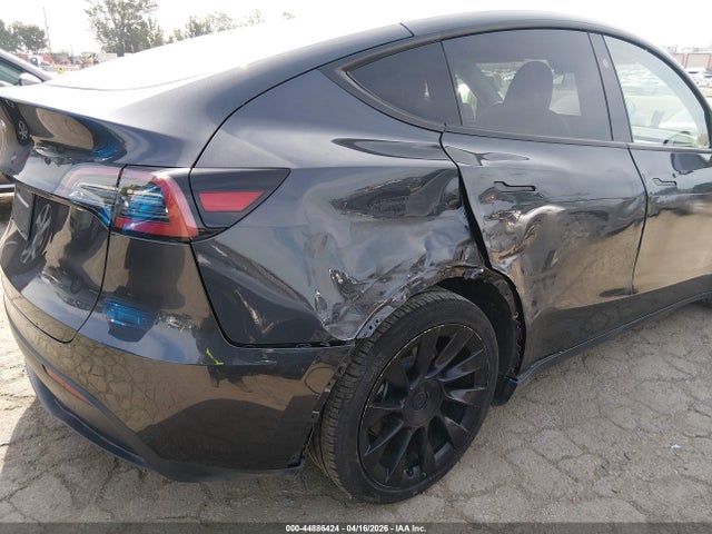 44886424 :رقم المزاد ، 7SAYGDED1RF090164 vin ، 2024 Tesla Model Y Long Range Single Motor Rear-wheel Drive/rwd مزاد بيع