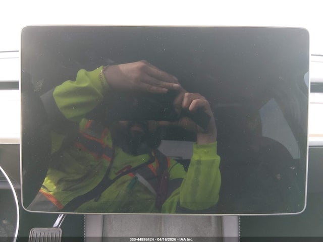 2024 TESLA MODEL Y 7SAYGDED1RF090164 Photo 6