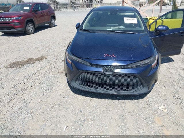 JTDEPRAE9LJ073950 Toyota COROLLA LE