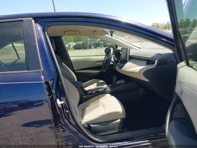 JTDEPRAE9LJ073950 Toyota COROLLA LE