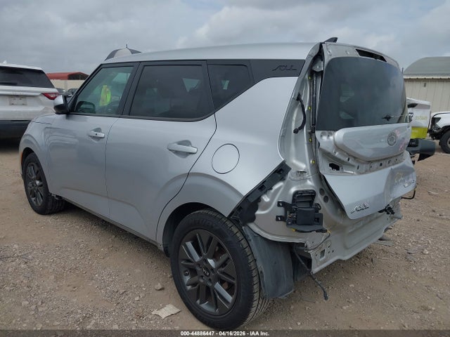 2020 Kia Soul Ex მანქანა იყიდება აუქციონზე, vin: KNDJ33AU8L7073420, აუქციონის ნომერი: 44886447