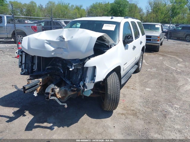 1GNSKAE03ER120984 Chevrolet Tahoe Ls