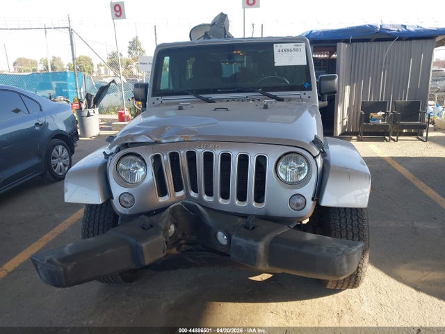 44886501 :رقم المزاد ، 1C4BJWEGXGL261451 vin ، 2016 Jeep Wrangler Unlimited Sahara مزاد بيع
