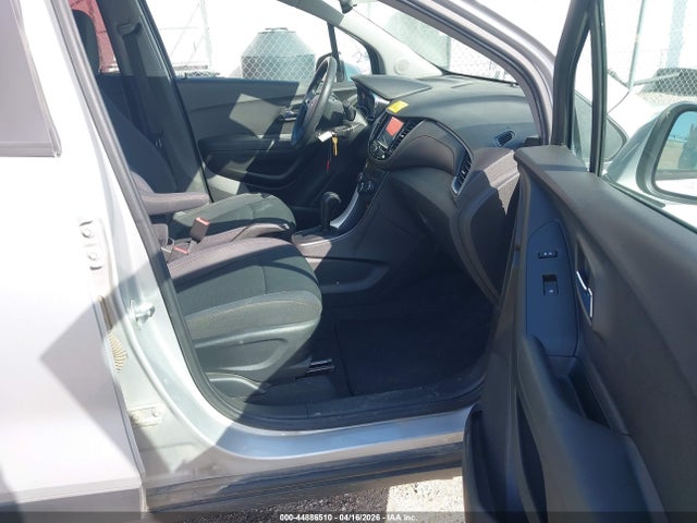 Chevrolet TRAX LS 2017 3GNCJNSB4HL255648 Image 5
