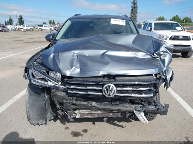 3VV2B7AX3MM049933 Volkswagen Tiguan 2.0t Se/2.0t Se R-line Black/2.0t Sel