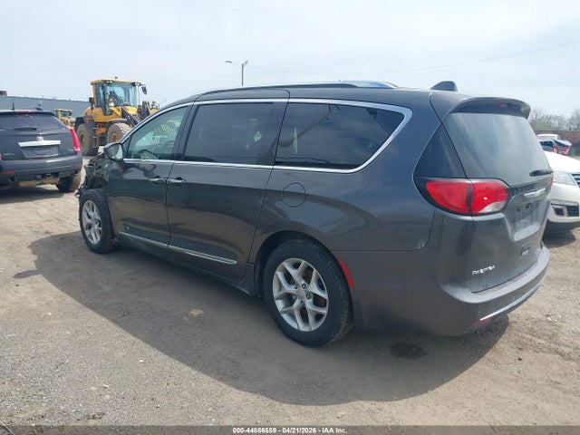 2018 Chrysler Pacifica Touring L მანქანა იყიდება აუქციონზე, vin: 2C4RC1BG5JR123069, აუქციონის ნომერი: 44886559