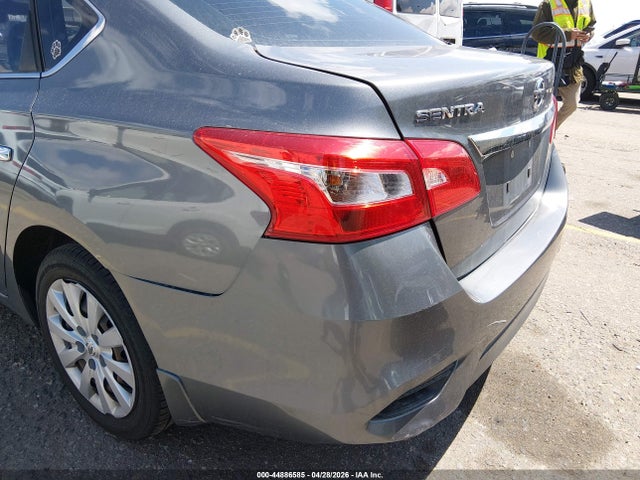 2017 Nissan Sentra S მანქანა იყიდება აუქციონზე, vin: 3N1AB7AP6HY390173, აუქციონის ნომერი: 44886585