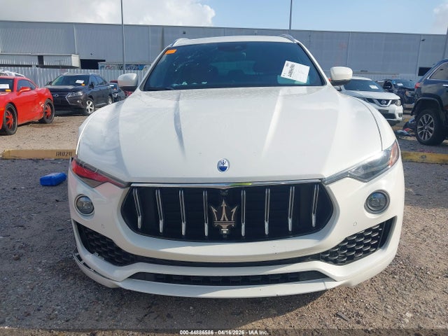 Продаж на аукціоні авто 2023 Maserati Levante Gt, vin: ZN661XUA3PX420354, номер лоту: 44886586