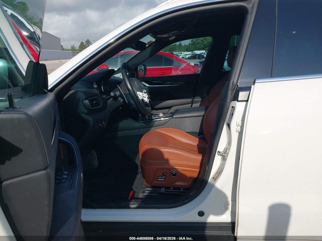 2023 Maserati Levante Gt მანქანა იყიდება აუქციონზე, vin: ZN661XUA3PX420354, აუქციონის ნომერი: 44886586