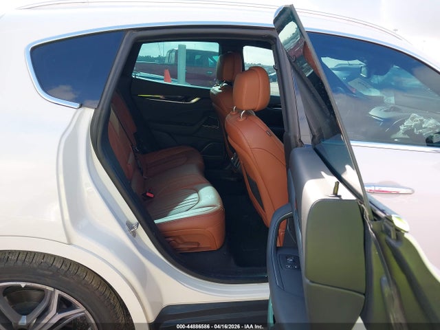 Продаж на аукціоні авто 2023 Maserati Levante Gt, vin: ZN661XUA3PX420354, номер лоту: 44886586