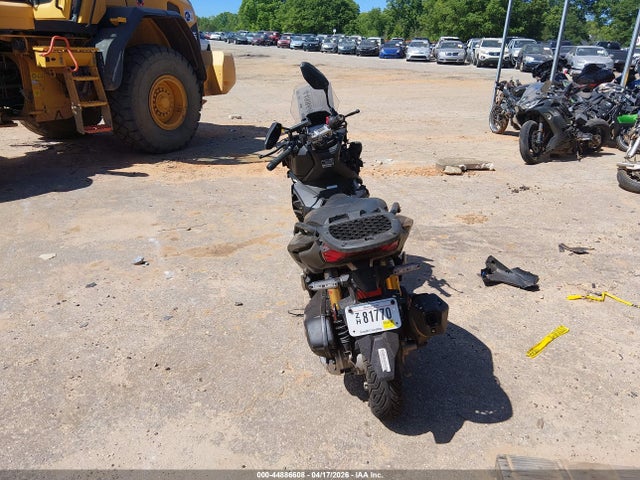 Honda Adv160 A 2025 MLHKF5459S5100756 Image 6
