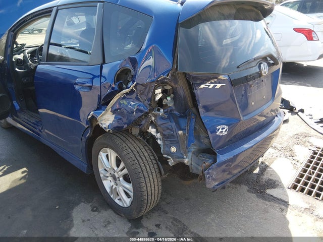 44886620 :رقم المزاد ، JHMGE8H55DC017975 vin ، 2013 Honda Fit Sport مزاد بيع