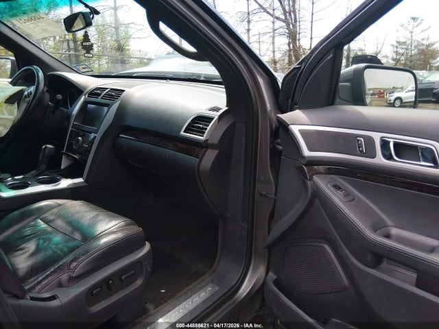 44886621 :رقم المزاد ، 1FMHK8F8XBGA81605 vin ، 2011 Ford Explorer Limited مزاد بيع