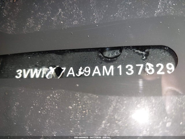 44886628 :رقم المزاد ، 3VWRX7AJ9AM137629 vin ، 2010 Volkswagen Jetta Limited Edition مزاد بيع