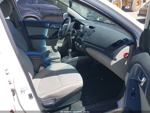 2013 KIA FORTE KNAFU4A20D5718448 Photo 4