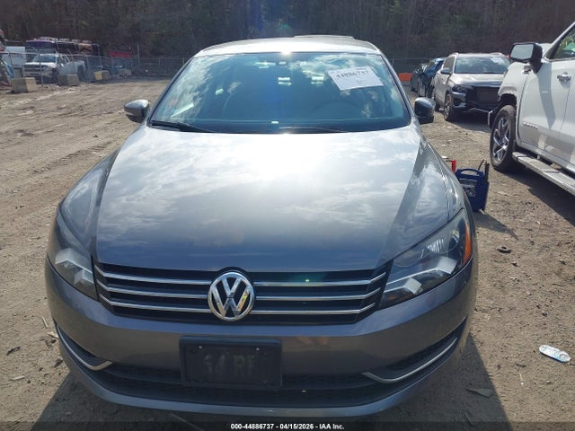 2014 Volkswagen Passat 1.8t S მანქანა იყიდება აუქციონზე, vin: 1VWAS7A39EC084029, აუქციონის ნომერი: 44886737