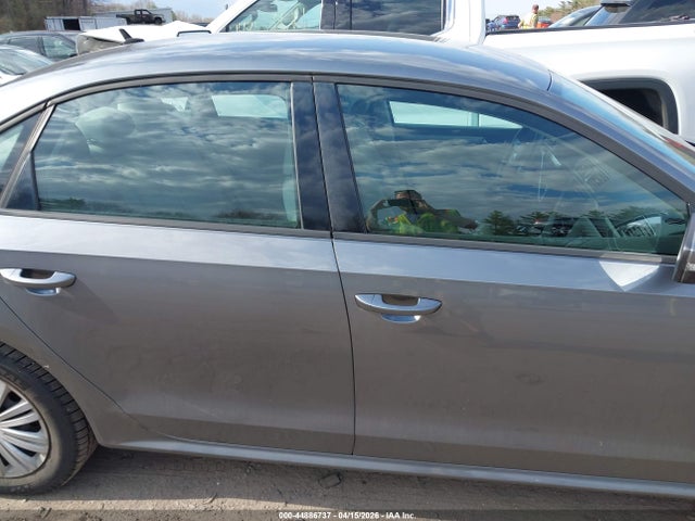 2014 Volkswagen Passat 1.8t S მანქანა იყიდება აუქციონზე, vin: 1VWAS7A39EC084029, აუქციონის ნომერი: 44886737