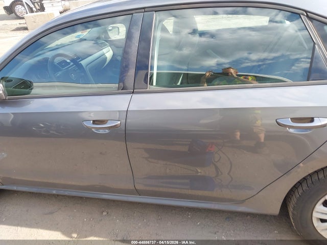 2014 Volkswagen Passat 1.8t S მანქანა იყიდება აუქციონზე, vin: 1VWAS7A39EC084029, აუქციონის ნომერი: 44886737