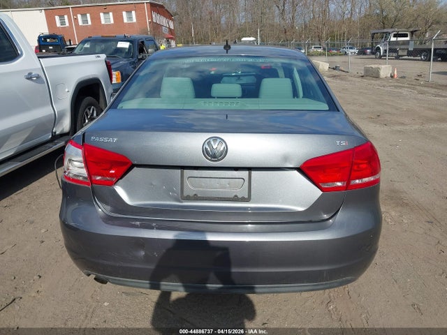 2014 Volkswagen Passat 1.8t S მანქანა იყიდება აუქციონზე, vin: 1VWAS7A39EC084029, აუქციონის ნომერი: 44886737