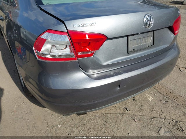 2014 Volkswagen Passat 1.8t S მანქანა იყიდება აუქციონზე, vin: 1VWAS7A39EC084029, აუქციონის ნომერი: 44886737