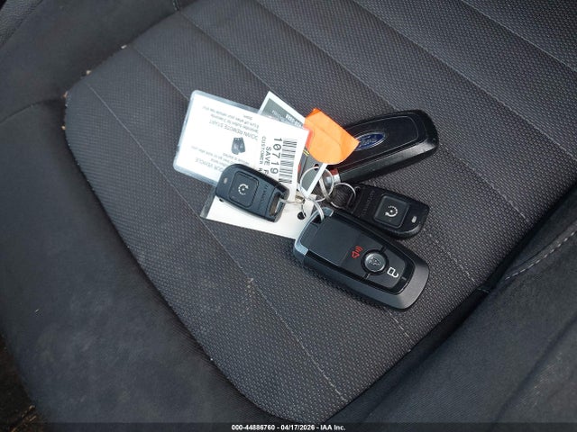 44886760 :رقم المزاد ، 2FMPK4G93HBC28987 vin ، 2017 Ford Edge Se مزاد بيع
