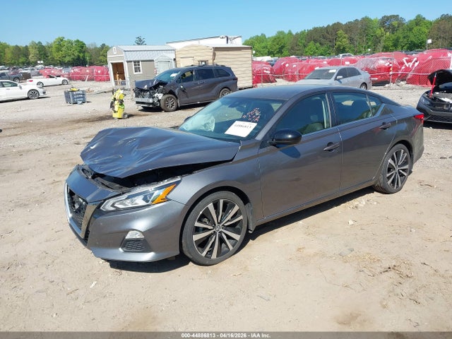 1N4BL4CV2NN365777 Nissan Altima Sr Fwd