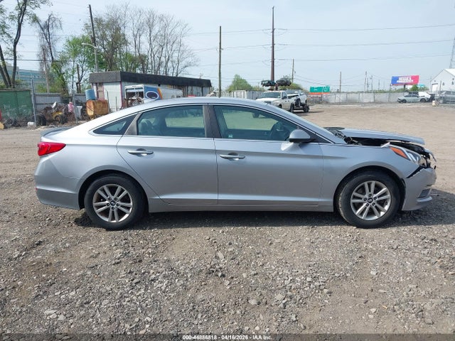 Продажа на аукционе авто 2015 Hyundai Sonata Se, vin: 5NPE24AF5FH060233, номер лота: 44886818