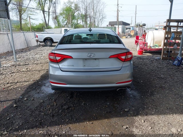 Продажа на аукционе авто 2015 Hyundai Sonata Se, vin: 5NPE24AF5FH060233, номер лота: 44886818