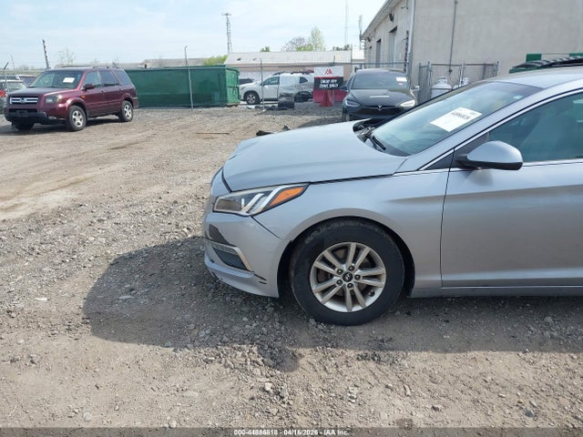 Продажа на аукционе авто 2015 Hyundai Sonata Se, vin: 5NPE24AF5FH060233, номер лота: 44886818