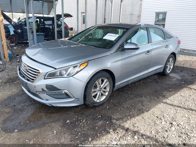 Продажа на аукционе авто 2015 Hyundai Sonata Se, vin: 5NPE24AF5FH060233, номер лота: 44886818