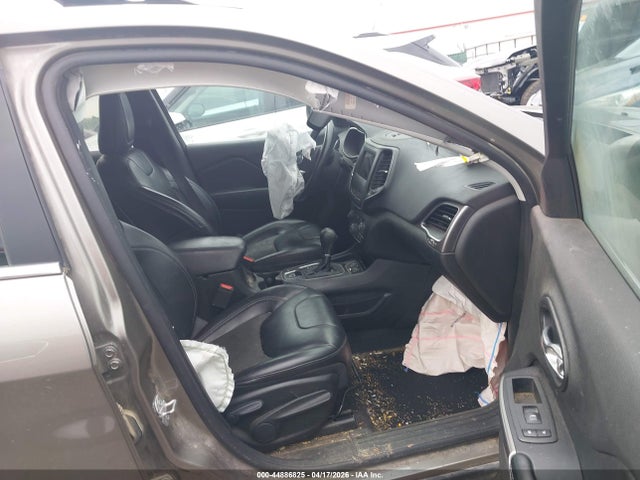 Продаж на аукціоні авто 2021 Jeep Cherokee Latitude Plus Fwd, vin: 1C4PJLLB8MD111968, номер лоту: 44886825