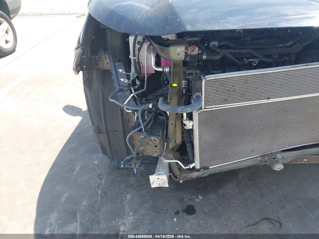 44886888 :رقم المزاد ، 5TDKBRCH9SS666220 vin ، 2025 Toyota Highlander Hybrid Xle مزاد بيع
