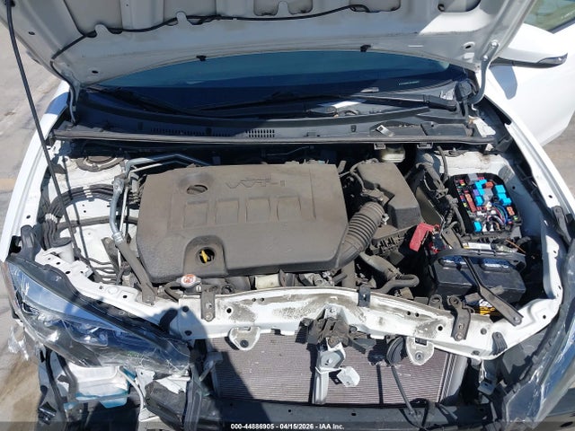 Toyota COROLLA SE 2018 5YFBURHE9JP769069 Image 10