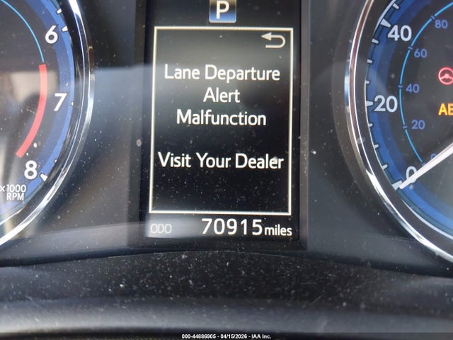 Toyota COROLLA SE 2018 5YFBURHE9JP769069 Image 16