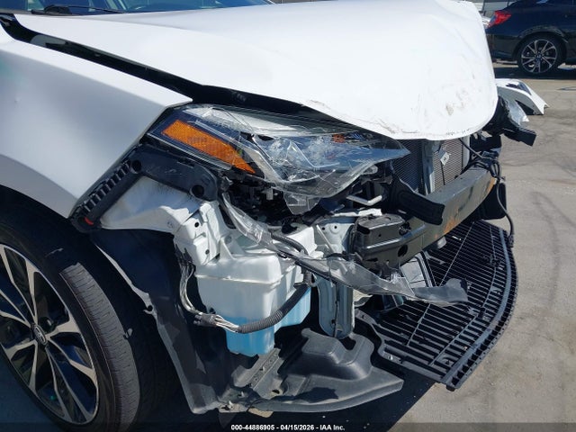 Toyota COROLLA SE 2018 5YFBURHE9JP769069 Image 21