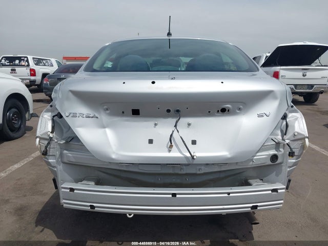 3N1CN7AP3KL872040 Nissan Versa 1.6 Sv