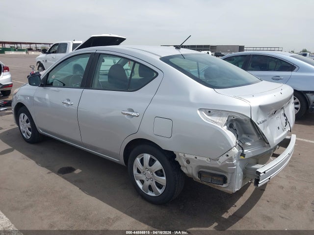 3N1CN7AP3KL872040 Nissan Versa 1.6 Sv