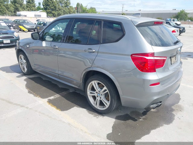 2013 BMW X3 5UXWX9C55D0D04174 Photo 2