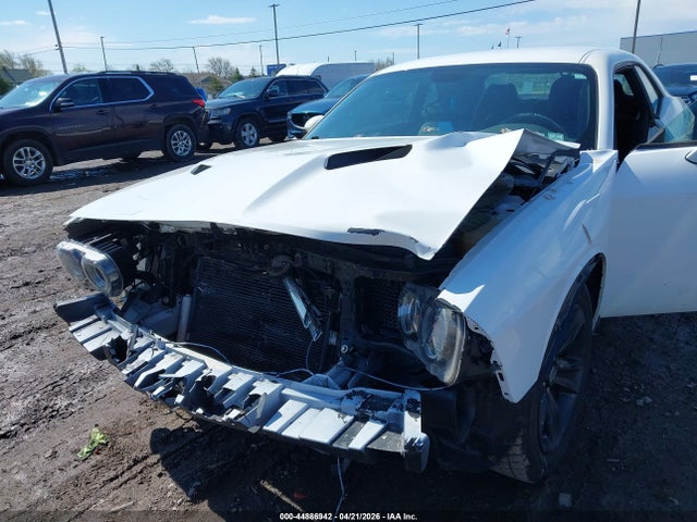 44886942 :رقم المزاد ، 2C3CDZAG5FH760970 vin ، 2015 Dodge Challenger Sxt مزاد بيع