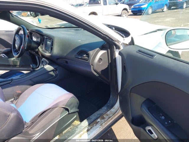 44886942 :رقم المزاد ، 2C3CDZAG5FH760970 vin ، 2015 Dodge Challenger Sxt مزاد بيع