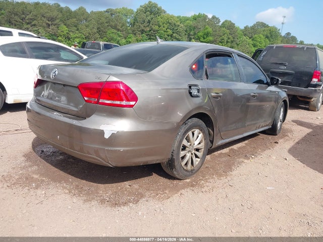 2015 Volkswagen Passat 1.8t Wolfsburg Edition მანქანა იყიდება აუქციონზე, vin: 1VWAT7A3XFC030463, აუქციონის ნომერი: 44886977