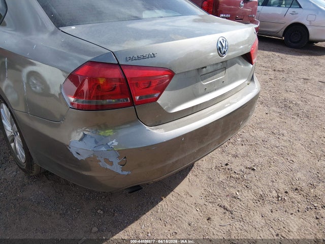 2015 Volkswagen Passat 1.8t Wolfsburg Edition მანქანა იყიდება აუქციონზე, vin: 1VWAT7A3XFC030463, აუქციონის ნომერი: 44886977